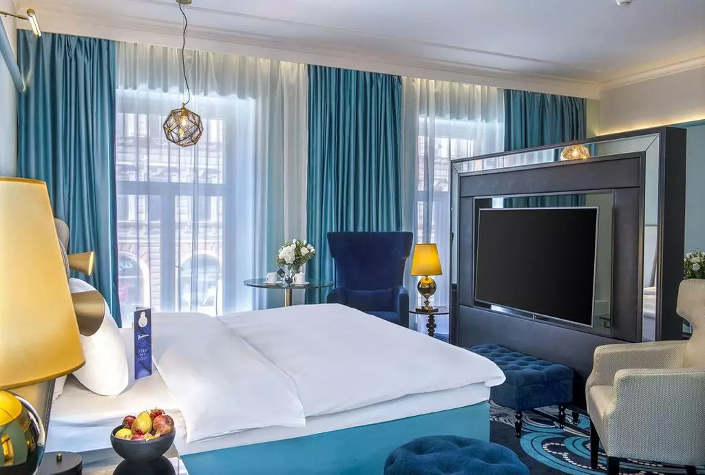 hotel radisson royal saint petersburg_shabavizparvaz_02.jpg